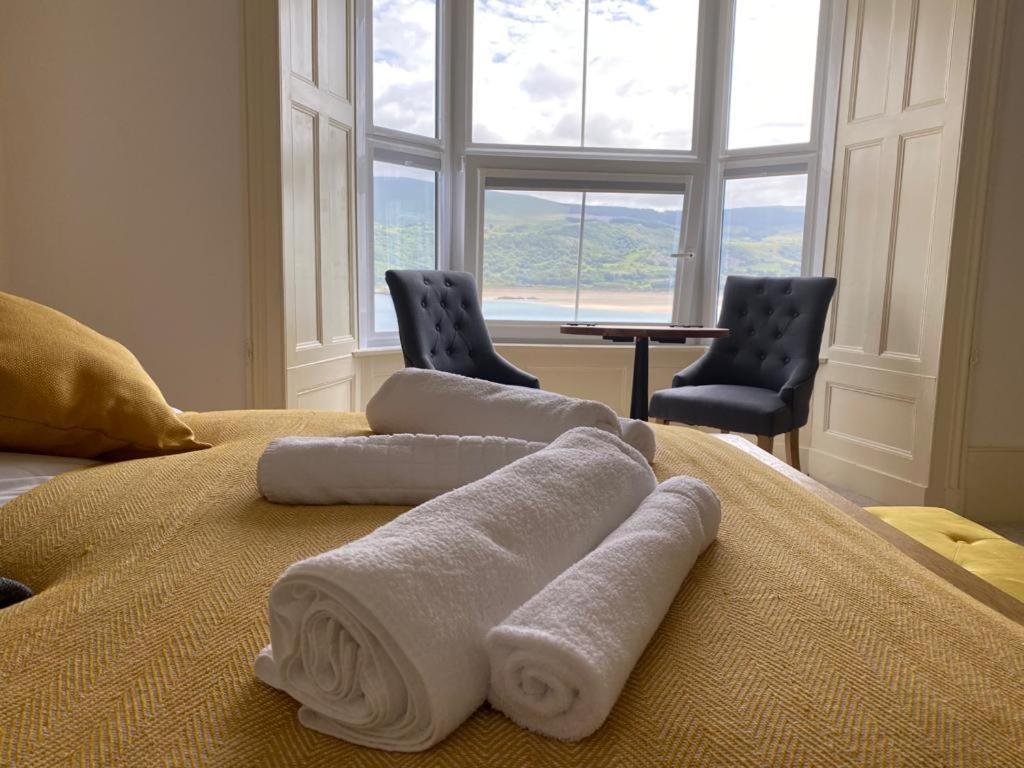 Bed and Breakfast No6 Бармут Экстерьер фото